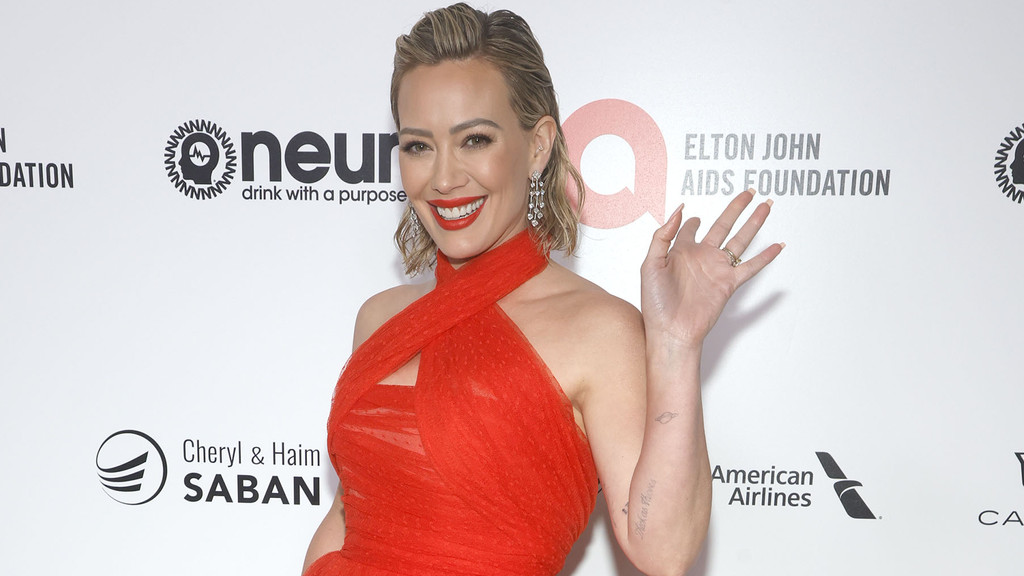 Hilary Duff open to performing some 'deep cuts' from early music career