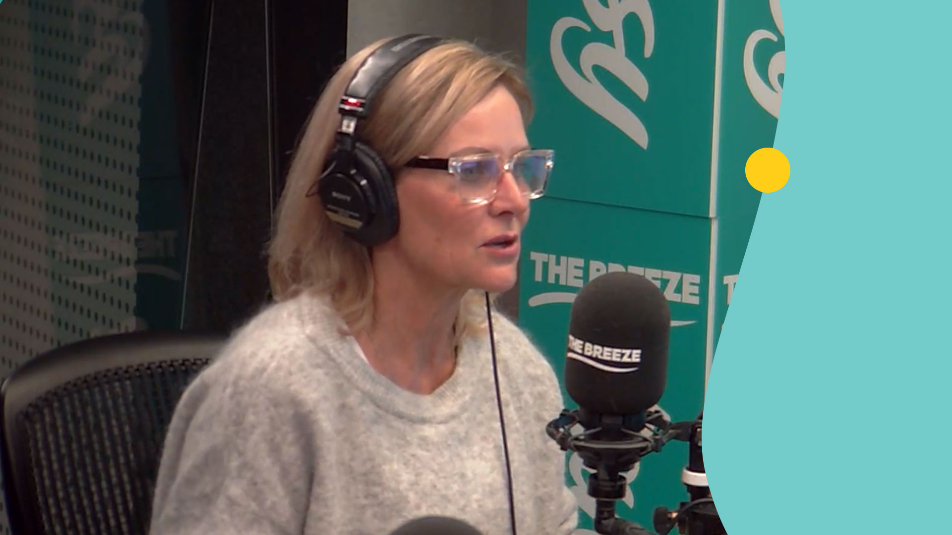 Nicky Styris in The Breeze Studio