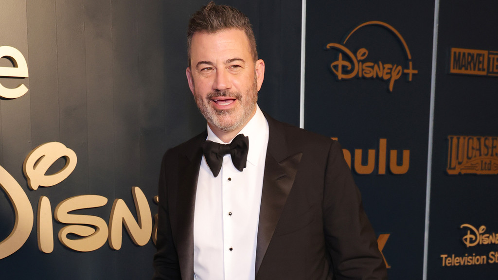 Trump demands Jimmy Kimmel be fired over Melania 'expectant widow' joke