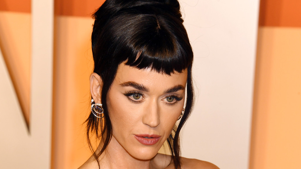 Police investigate Katy Perry over Ruby Rose assault allegation