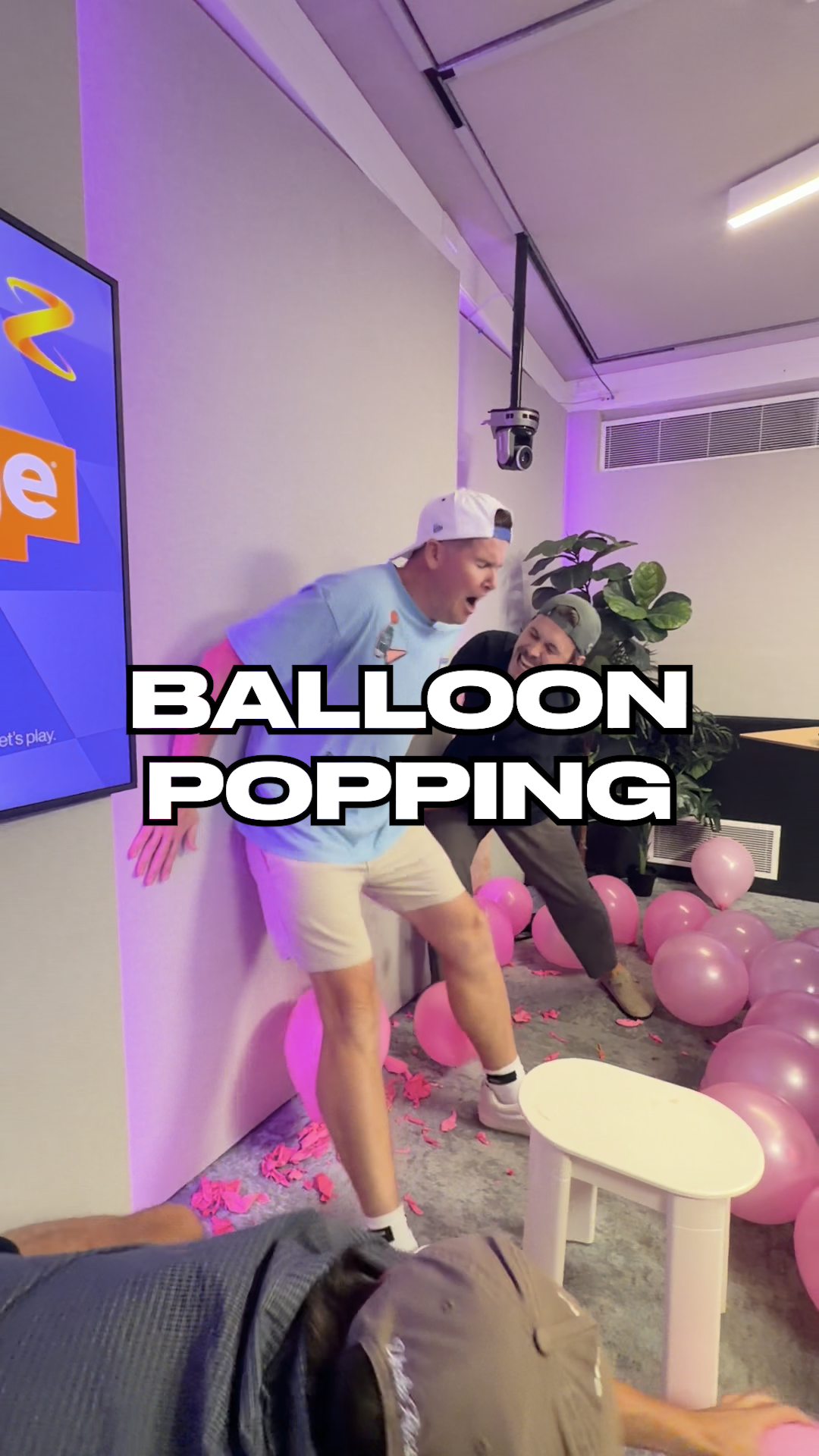 Balloon popping with bums...
