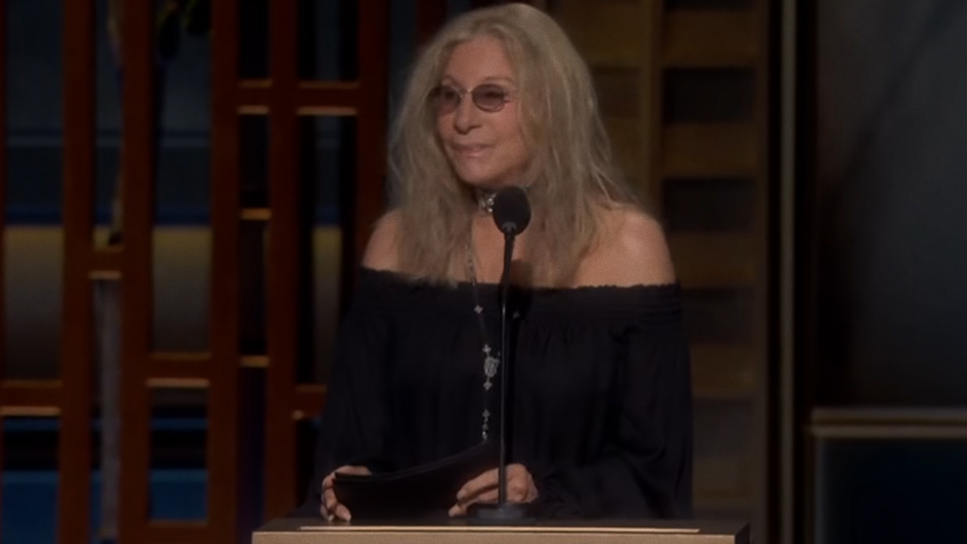 Barbra Streisand giving speech at Acadamy Awards