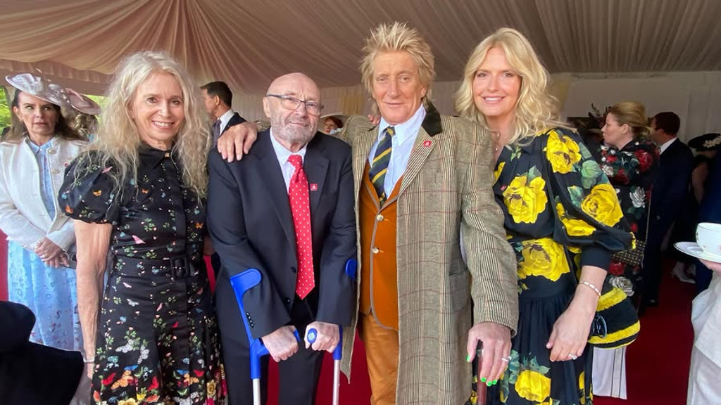 Phil Collins, Rod Stewart party at Buckingham Palace