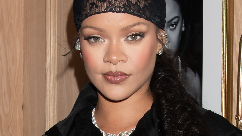 Woman arrested after gun shots fired at Rihanna's Los Angeles home
