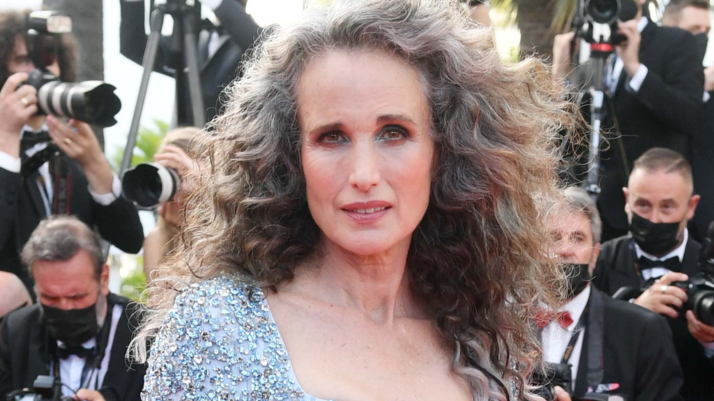 Andie MacDowell honoured with Gracie Icon Award