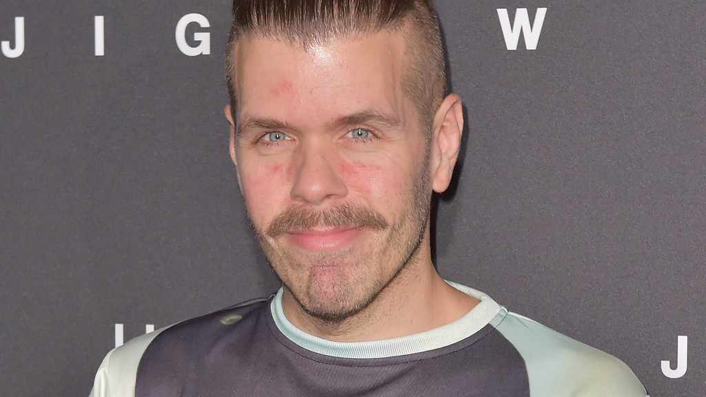 Perez Hilton enters residential treatment programme