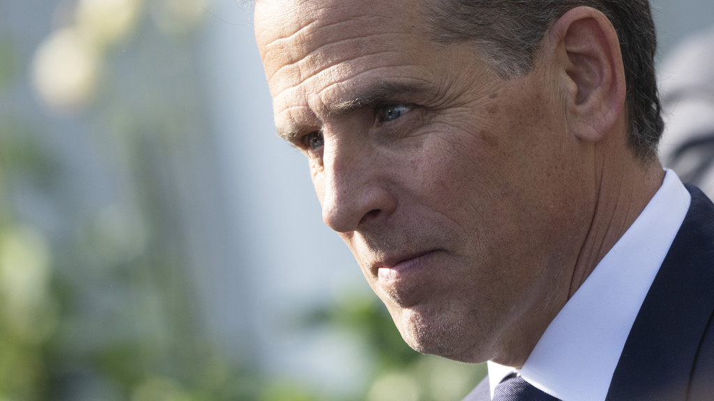 Hunter Biden celebrates seven years sober