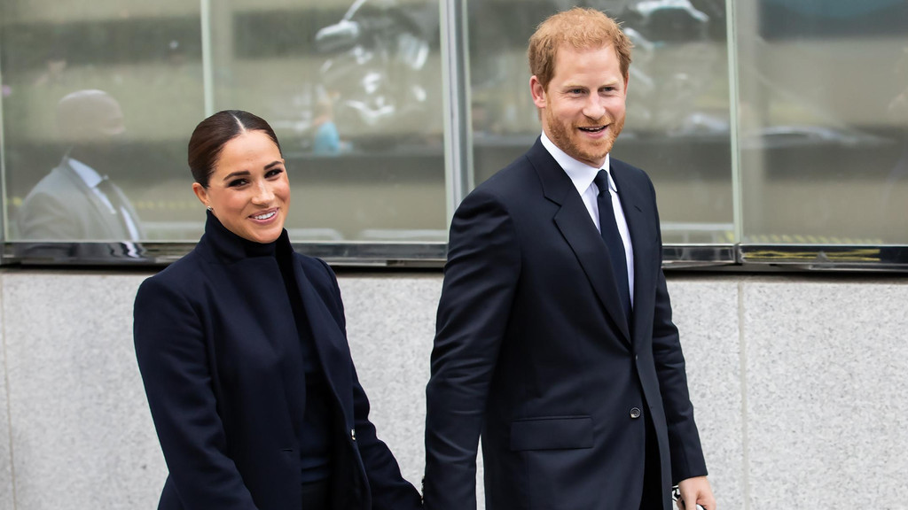 Duke and Duchess of Sussex meet survivors of Bondi Beach attack