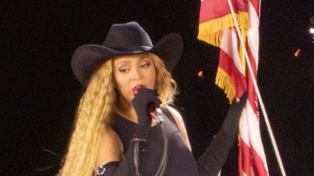 Beyoncé pledges $1 million to earthquake relief efforts in Colombia