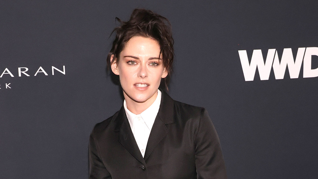 Kristen Stewart buys historic Los Angeles movie theatre