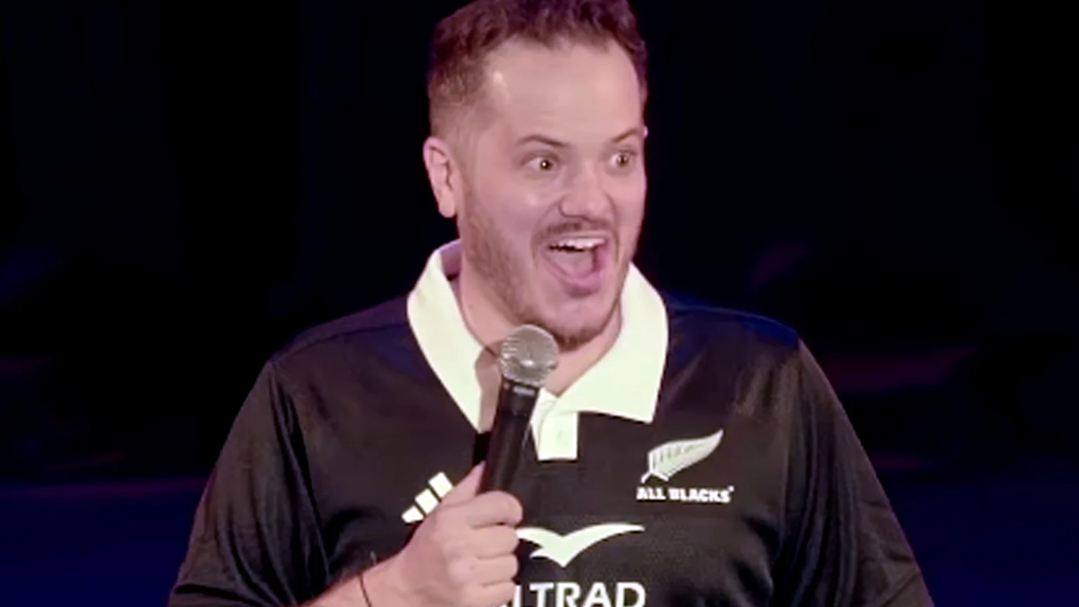 Jeff Arcuri onstage at Auckland gig October 2025.