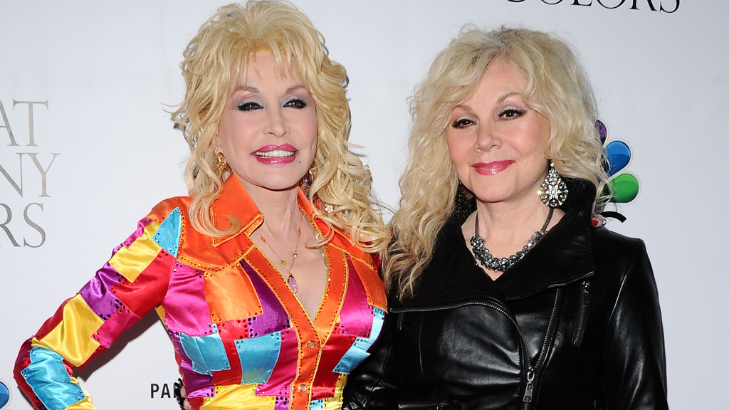 Stella Parton says Dolly would have tried experimental drugs during cancer
