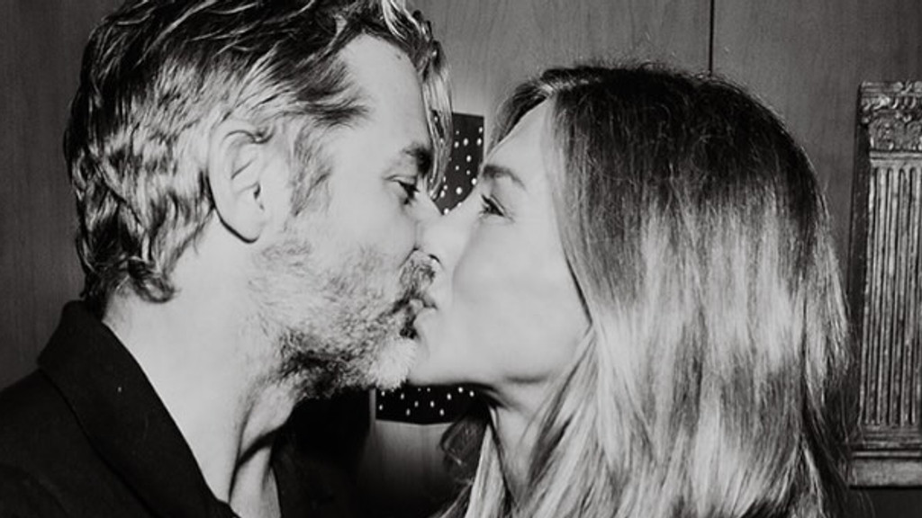 Jim Curtis celebrates Jennifer Aniston's birthday with smooch snap