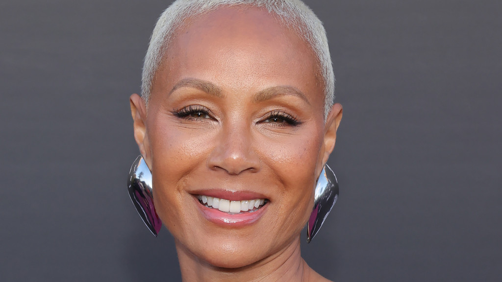 Jada Pinkett Smith denies she threatened Will Smith's former friend