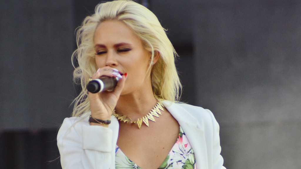 Lauren Bennett dead at 36