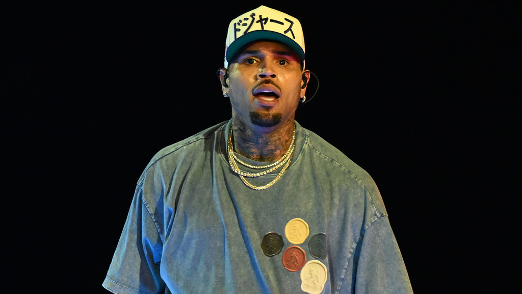Chris Brown and Jada Wallace welcome baby boy