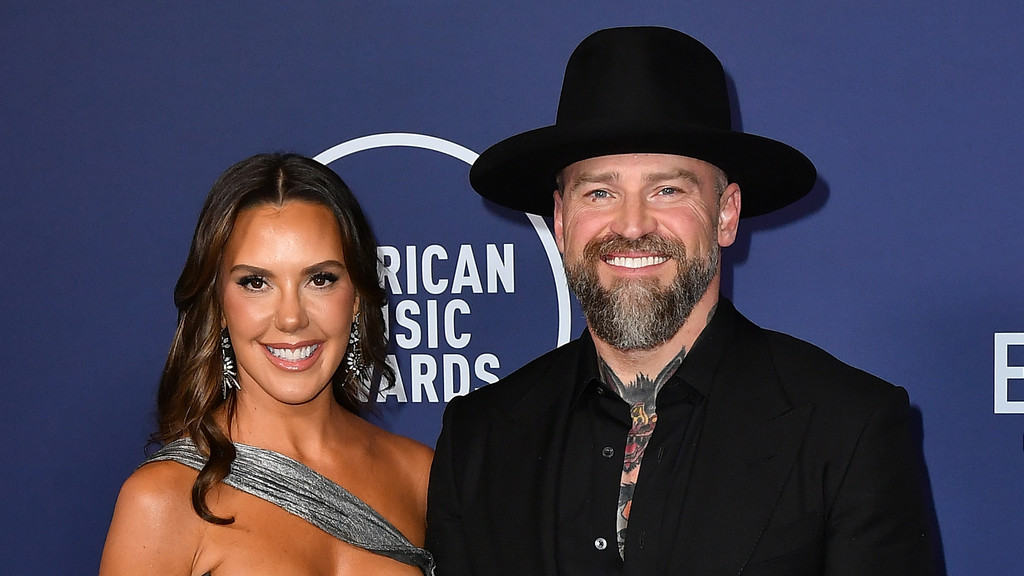 Zac Brown and Kendra Scott marry in Greece