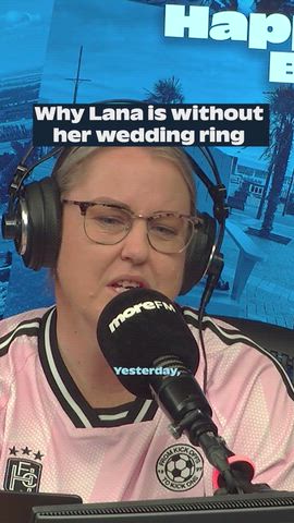 Lana reveals why she's ringless for months