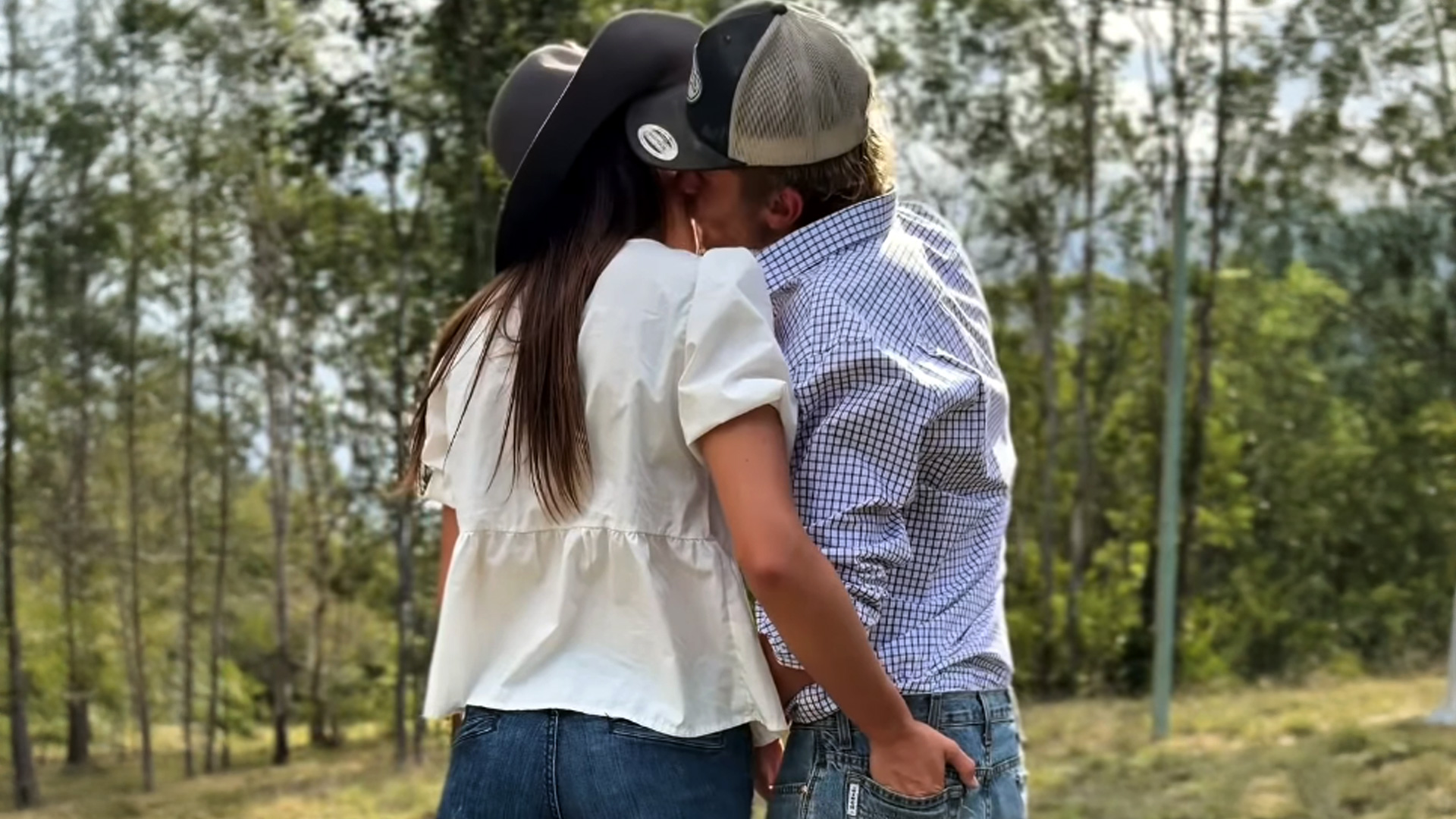Farmer wants a wife: New rural dating app Howdy arrives in NZ