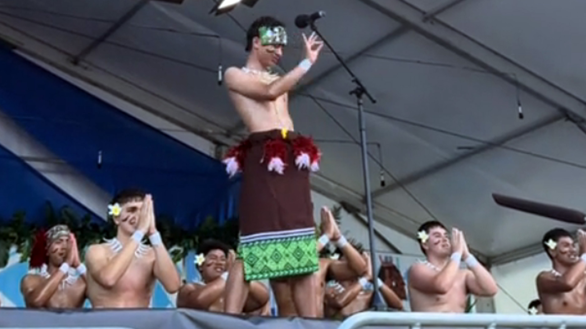 WATCH: Dilworth students' sassy sāsā Polyfest performance goes viral
