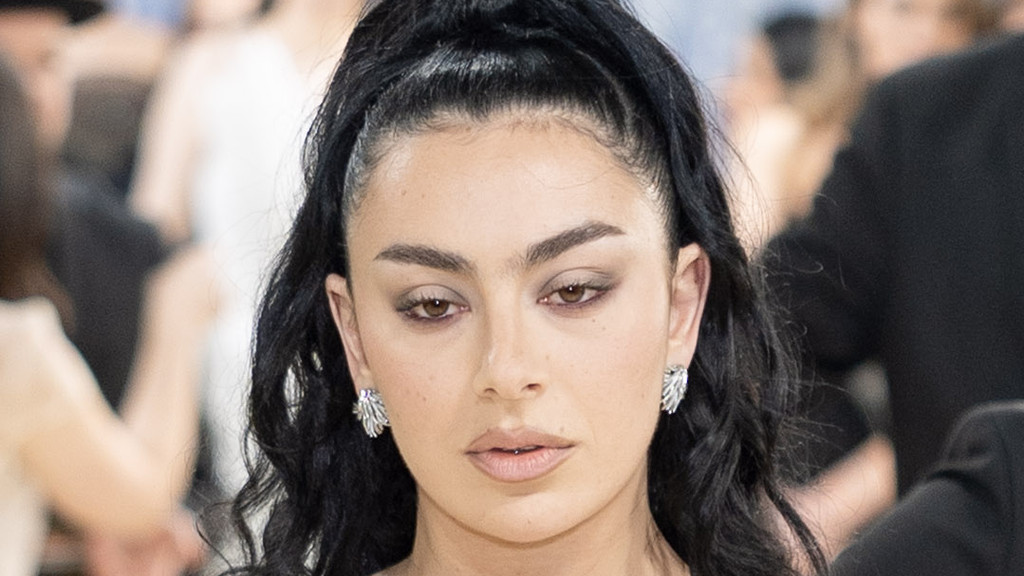 Charli XCX says she's in the worst mental place of her life
