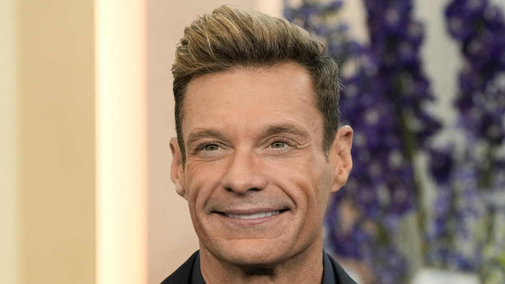 Ryan Seacrest says he missed Taylor Swift's wedding after accepting invite