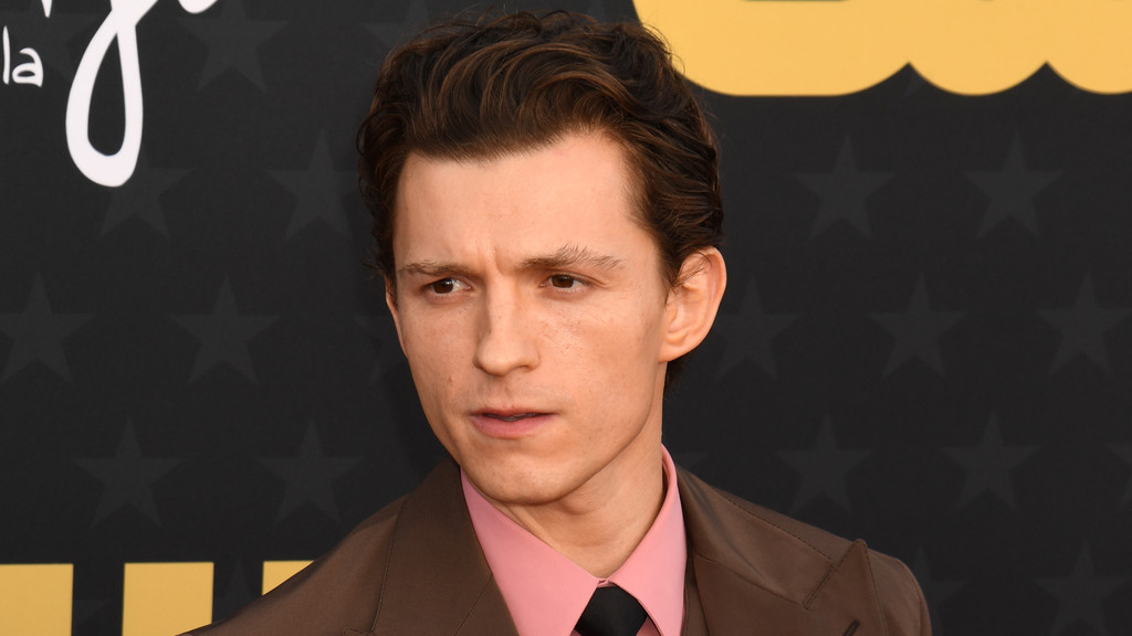Tom Holland reveals the Marvel secret he told Zendaya 'right away'