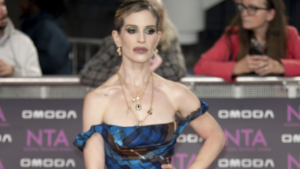 Kelly Osbourne reveals she's cut ties from estranged sister