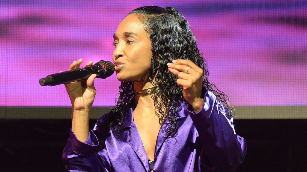 TLC's Chilli denies she's a Trump supporter