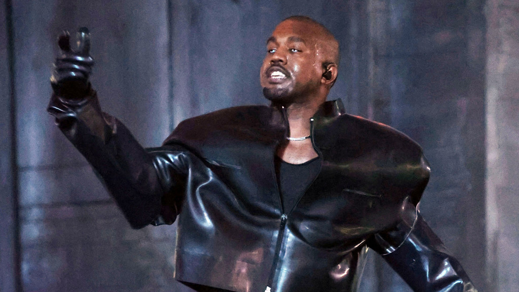 Wireless Festival cancelled after Kanye West blocked from entering U.K.