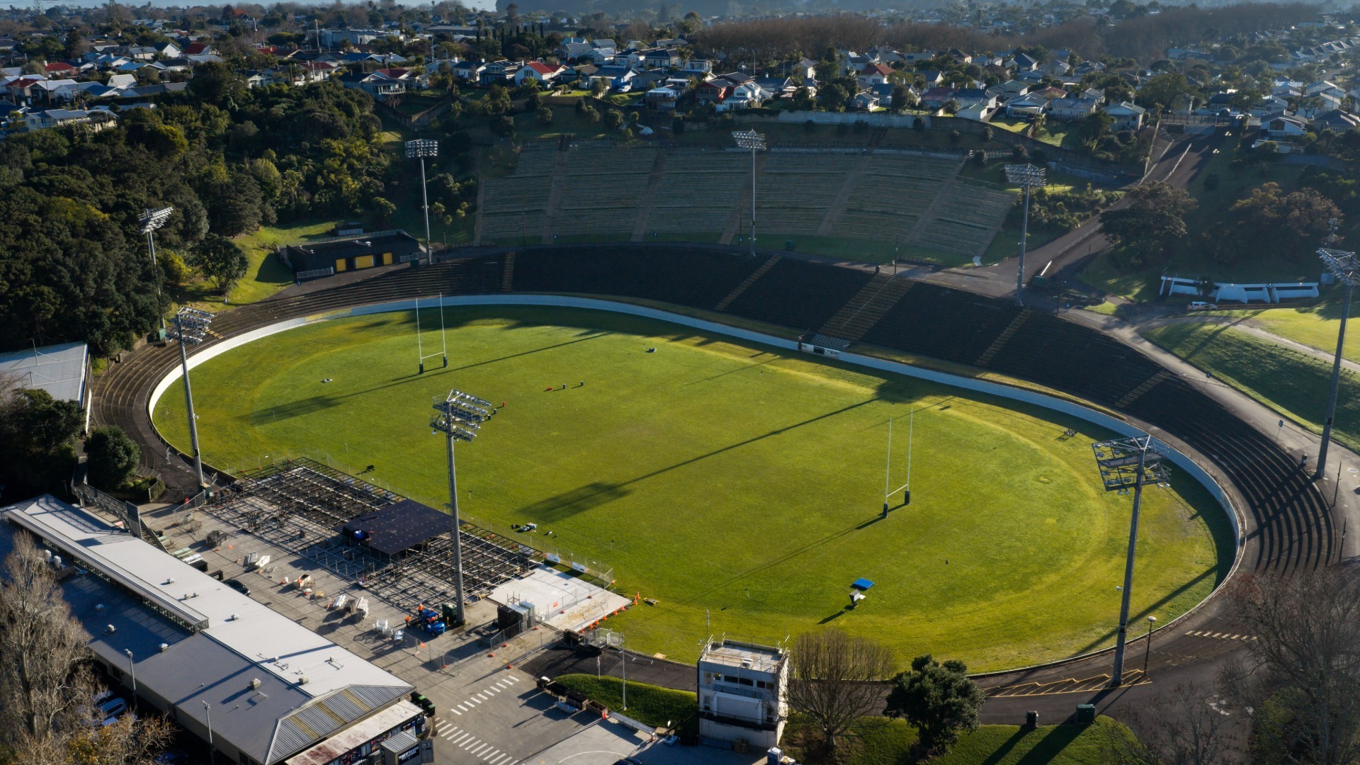 Olivia Dean to open brand new Western Springs Bowl