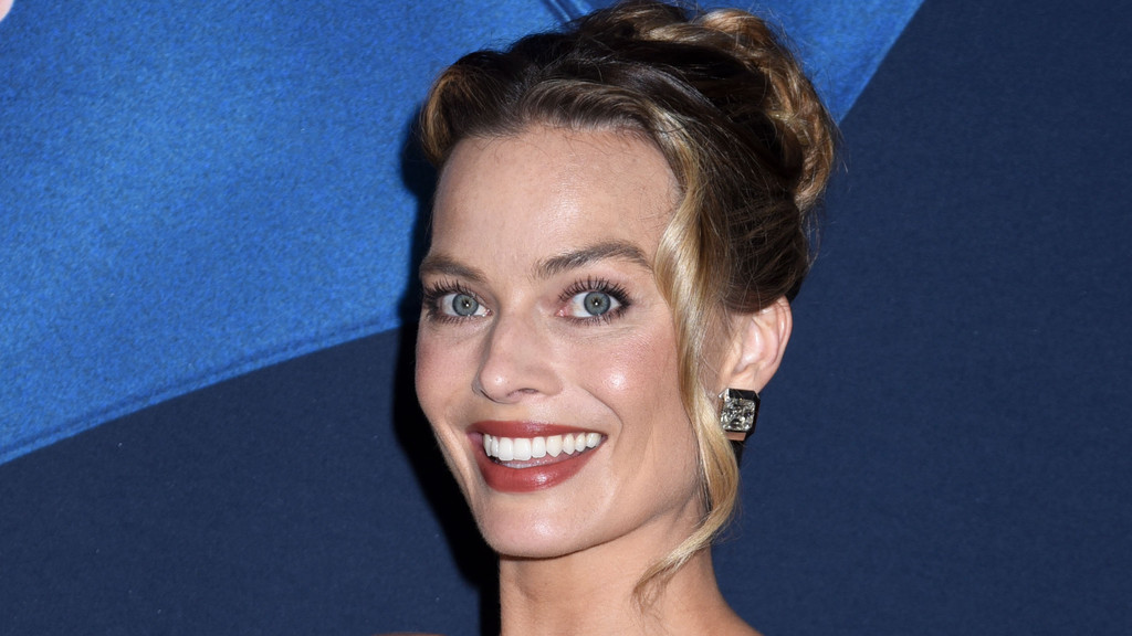 Neighbours recut into microdrama starring Margot Robbie