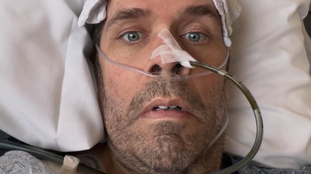 Perez Hilton hospitalised with mystery illness