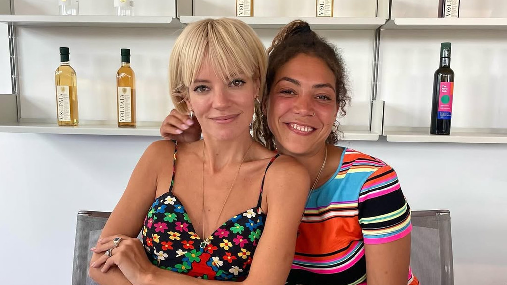 Lily Allen Ditched BRITs Last Minute to Watch Show at Home with Kids
