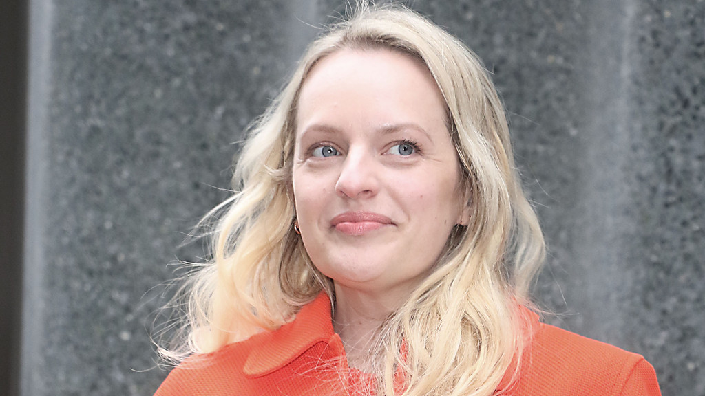 Elisabeth Moss says she didn't want to 'pass the torch' to Testaments cast