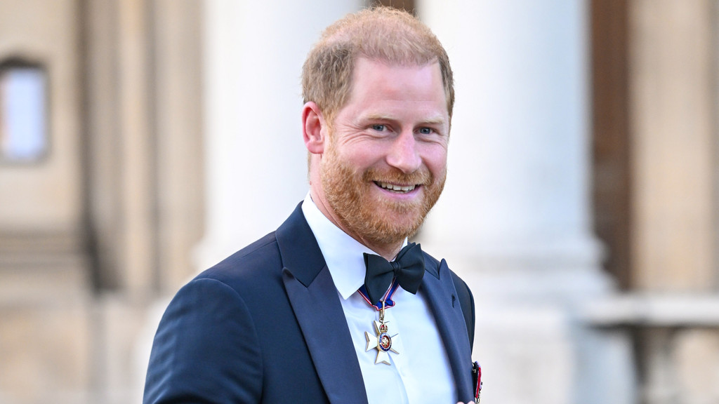 Prince Harry attends first engagement since returning to UK