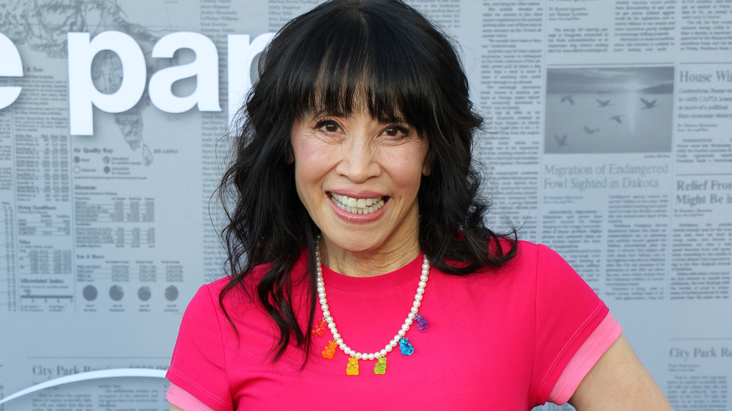 Friends alum Lauren Tom reveals daughter has bone cancer