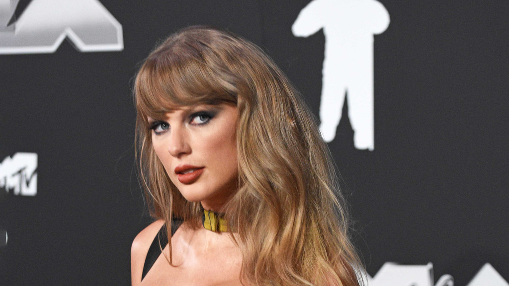 Taylor Swift's lawyers fire back at 'absurd' showgirl trademark lawsuit