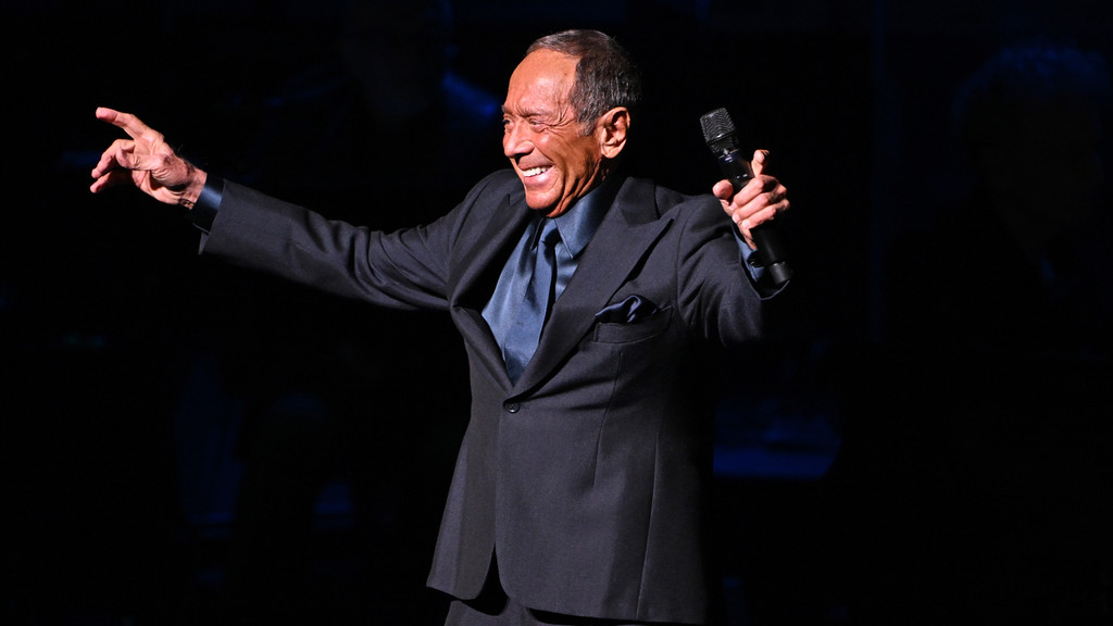 Paul Anka to receive Icon Award at 2026 BMI Pop Awards