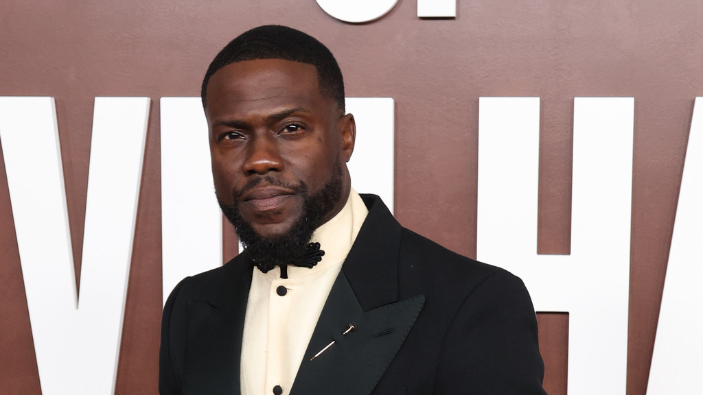 Kevin Hart and Katt Williams end feud at Netflix roast