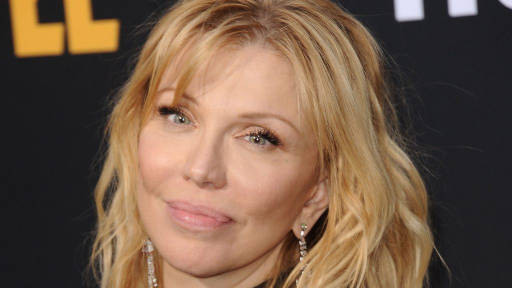 Courtney Love tells how she and Marianne Faithfull 'hated' comparisons