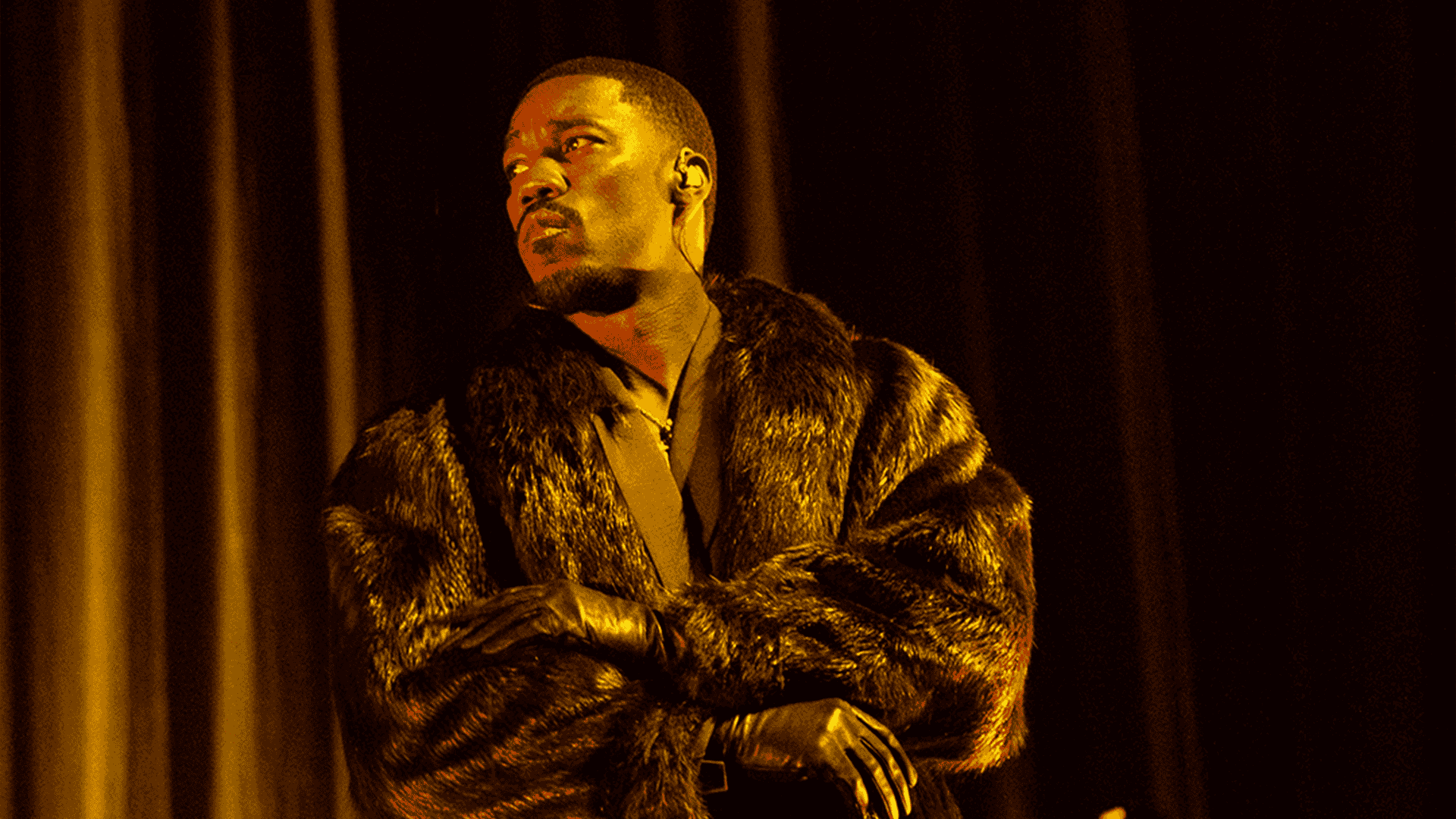 REVIEW: Giveon gives us a Kiwi night of soul, style, and a proposal