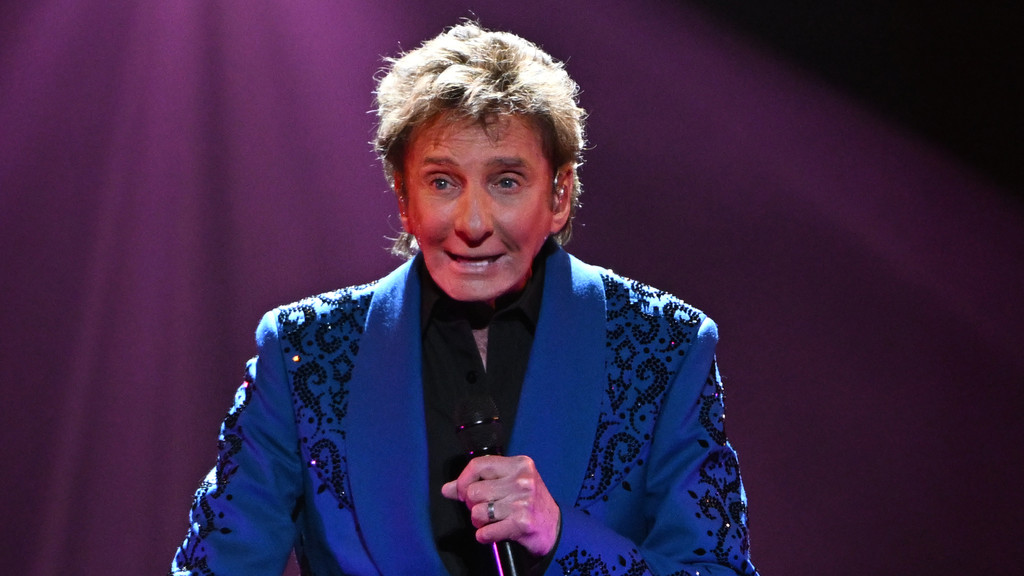 Barry Manilow cancels more Vegas shows amid cancer treatment