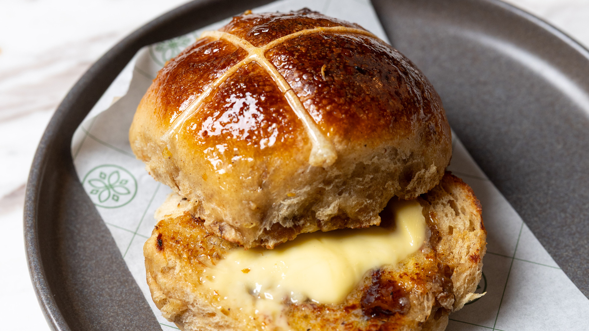 RECIPE: How to make these sell-out Limoncello Hot Cross Buns at home