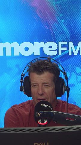 Si is getting some Flat Mates