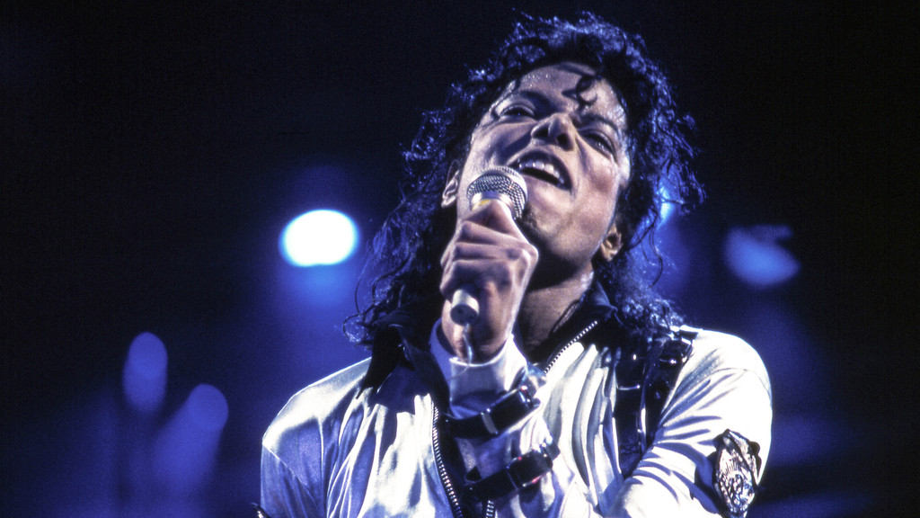 Michael Jackson tops Billboard Artist 100 for first time