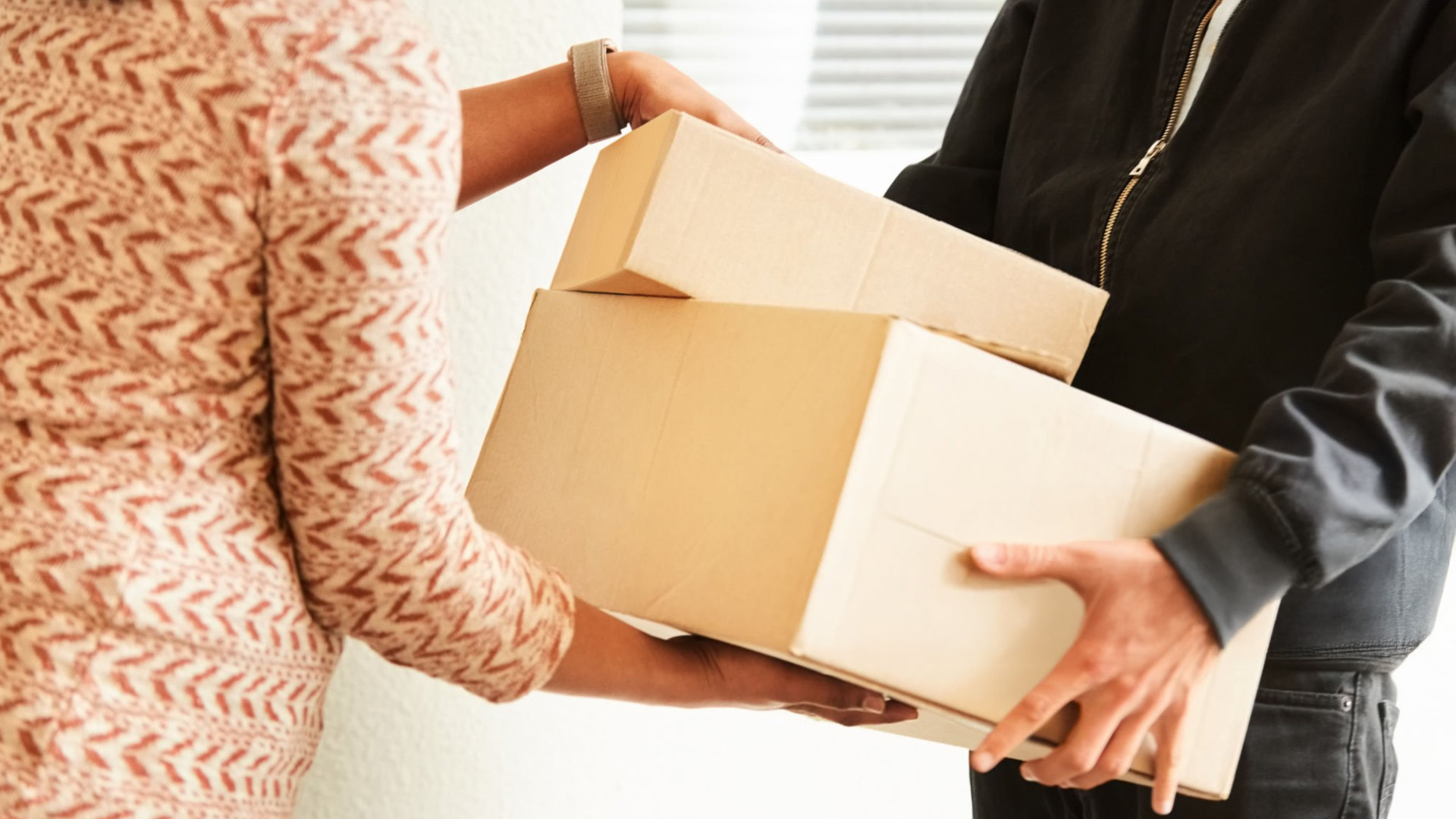 How to protect yourself against parcel theft this Christmas