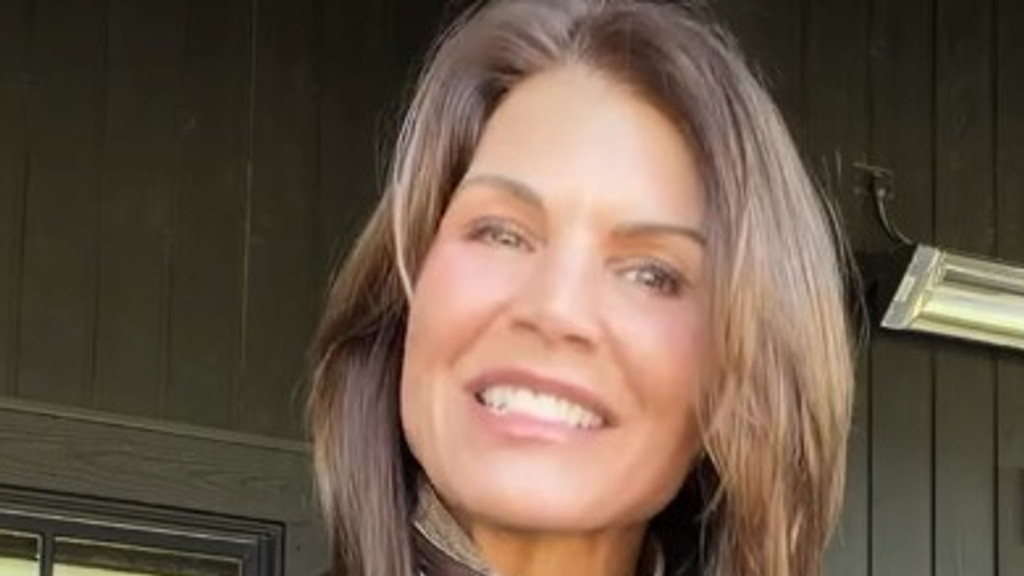 Lori Loughlin returns to Instagram seven years after college admissions scandal