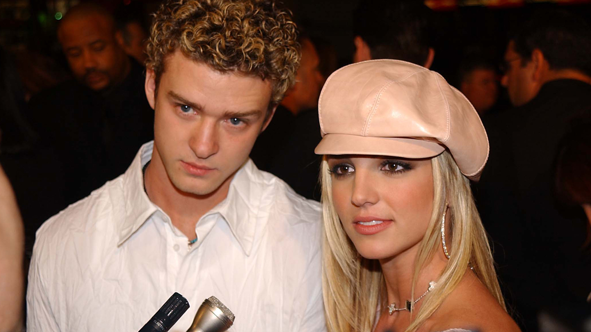 Justin Timberlake (right), Britney Spears (left)