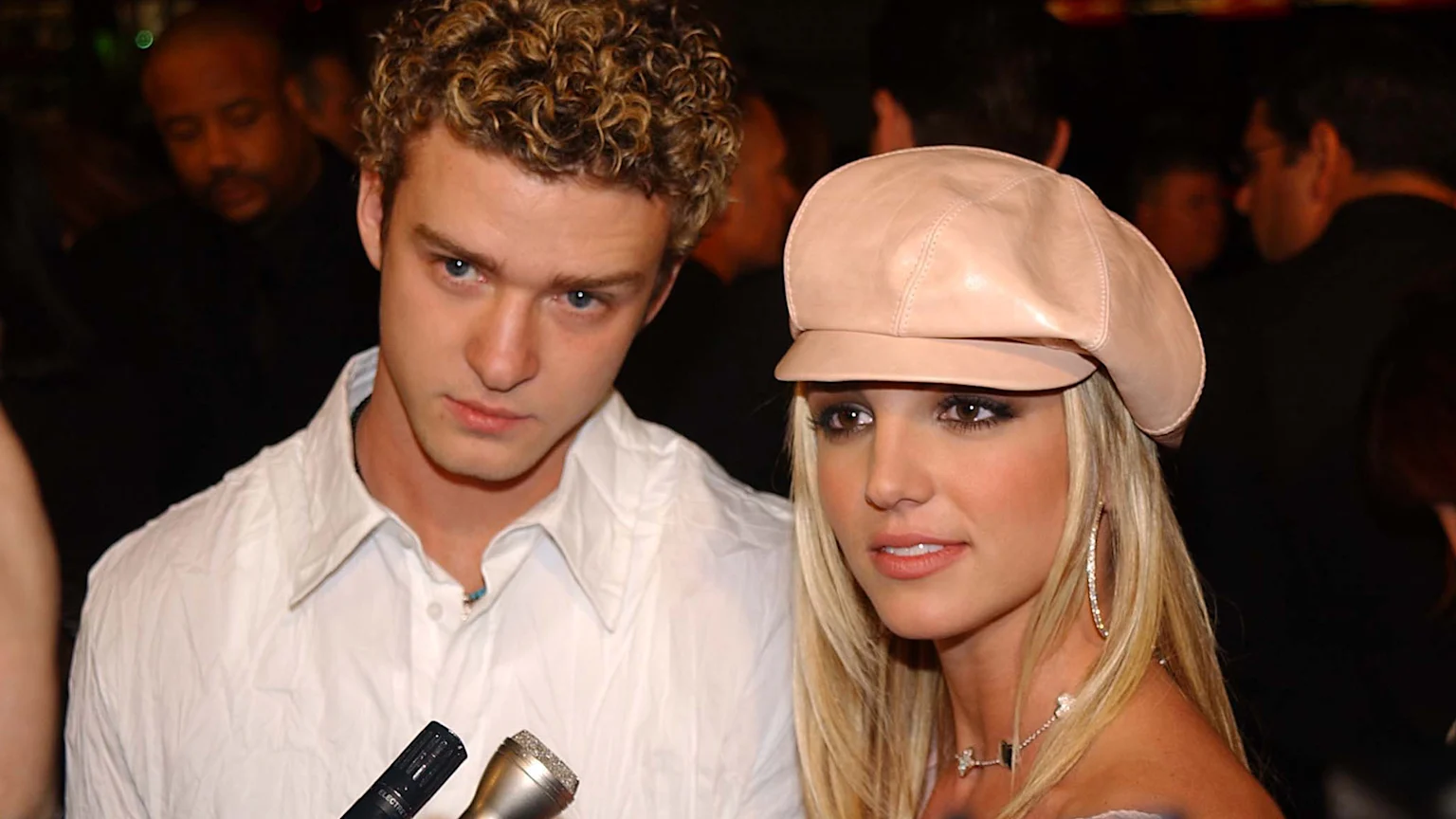 Justin Timberlake (right), Britney Spears (left)
